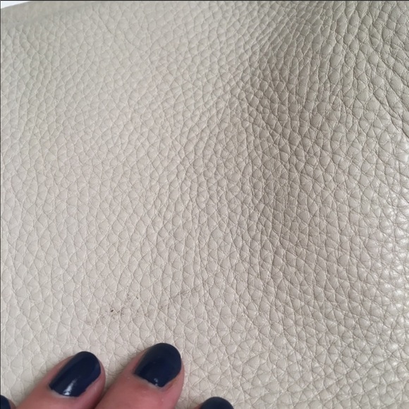 Coach Vintage Cream Pebbled Leather Bag (F02188) - Picture 4 of 8